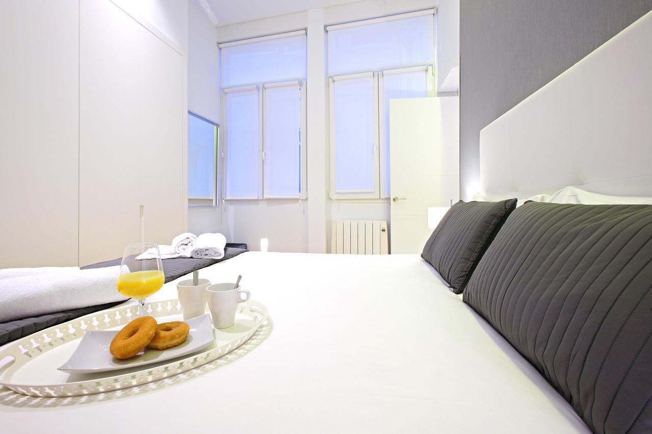 Prado Suite Madri Exterior foto