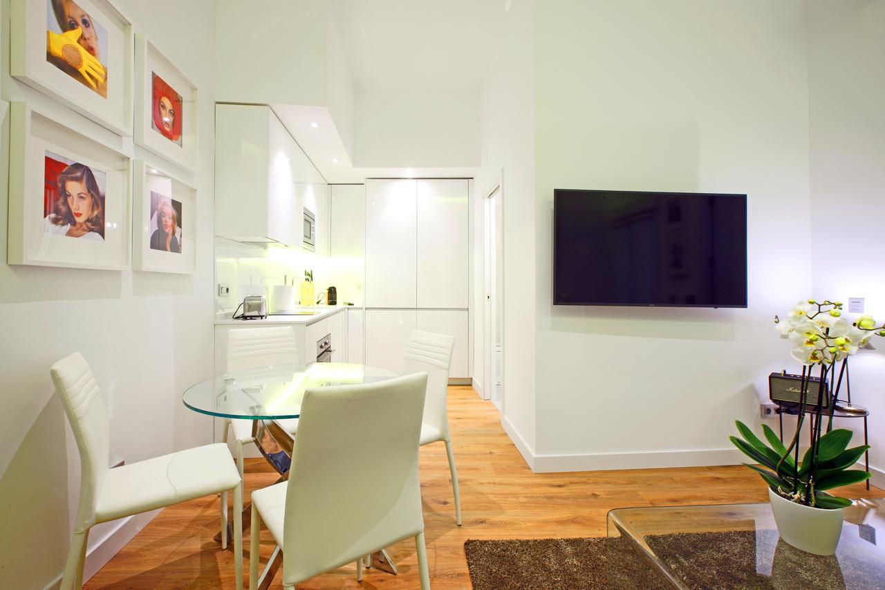 Prado Suite Madri Exterior foto